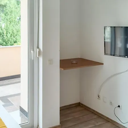 Apartamento Gorgeous In With Wifi