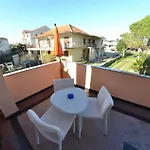 Apartment 1 Bedroom In *