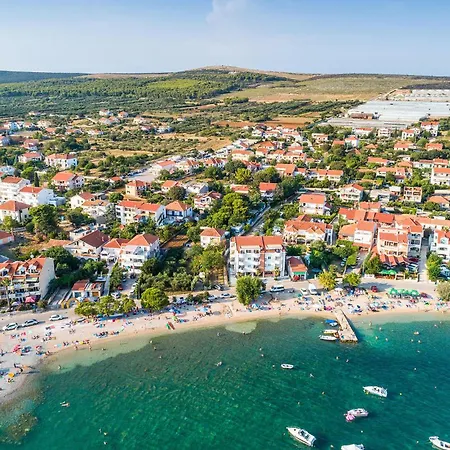 1 Bedroom In 투라니